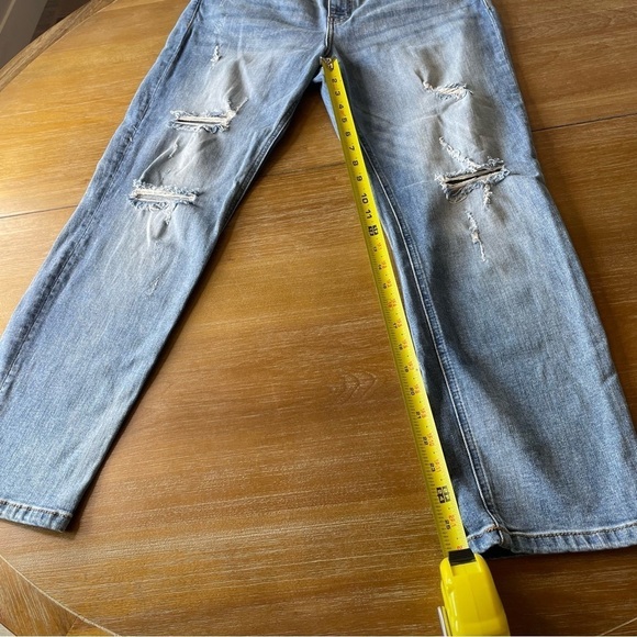 TheMogan Frankie Low Rise Girlfriend Distressed Light Wash Denim Jeans Size 11 - Picture 2 of 10